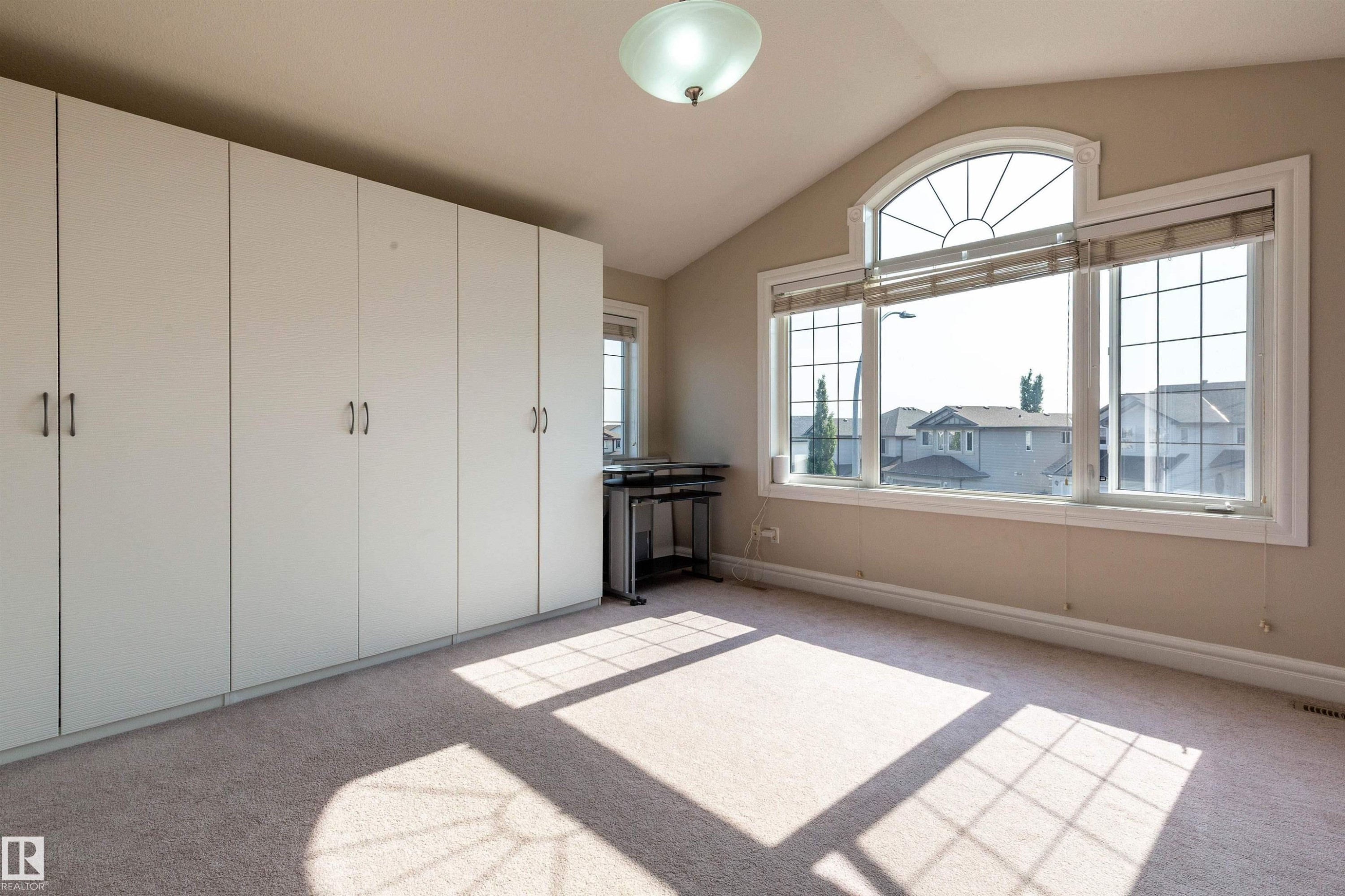 4224 157 Av, Edmonton, AB - Indoor Photo Showing Other Room