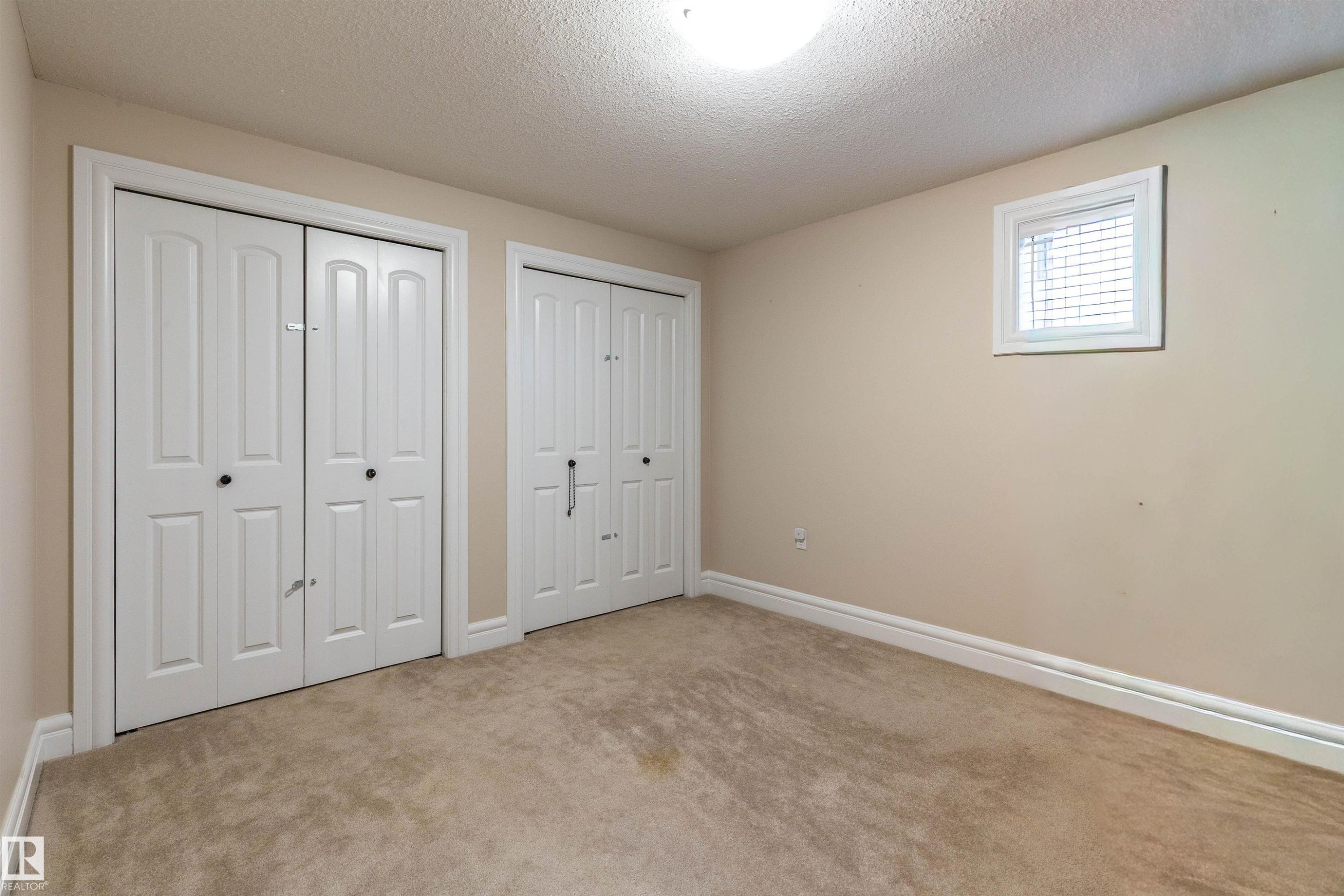 4224 157 Av, Edmonton, AB - Indoor Photo Showing Other Room