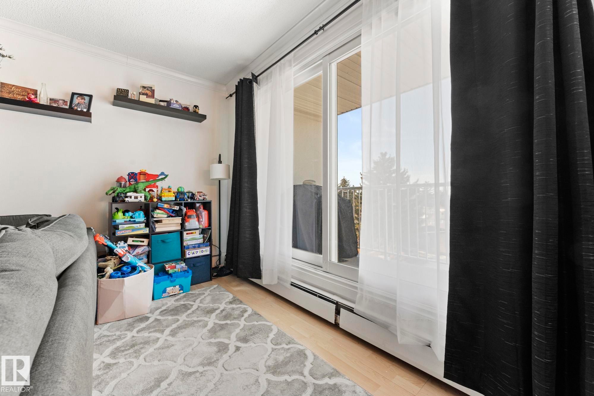 402 3835 107 Street, Edmonton, AB - Indoor Photo Showing Other Room