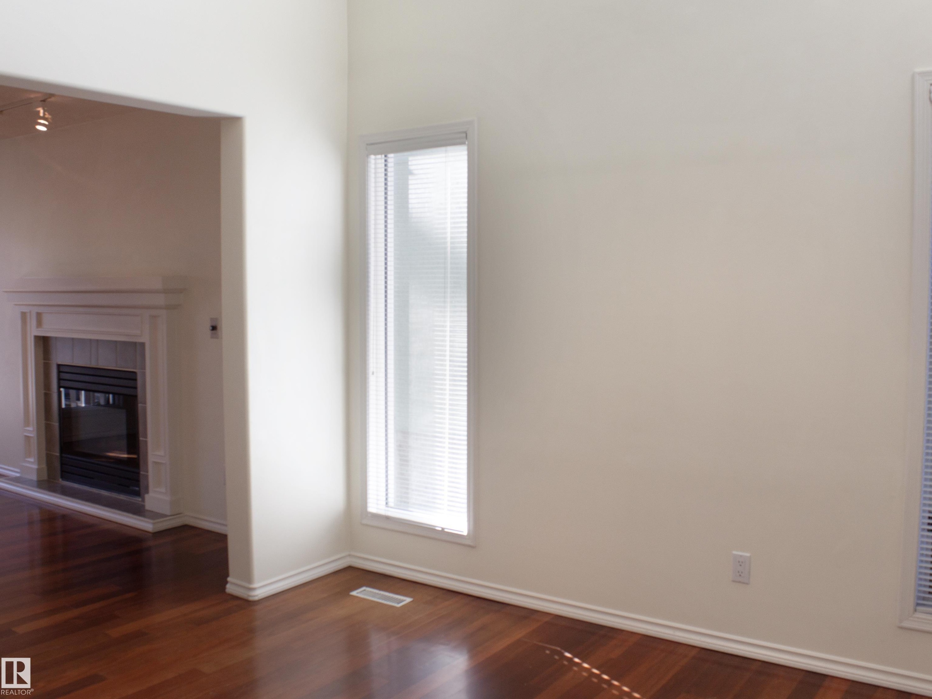 9130 77 Avenue, Edmonton, AB - Indoor Photo Showing Other Room With Fireplace