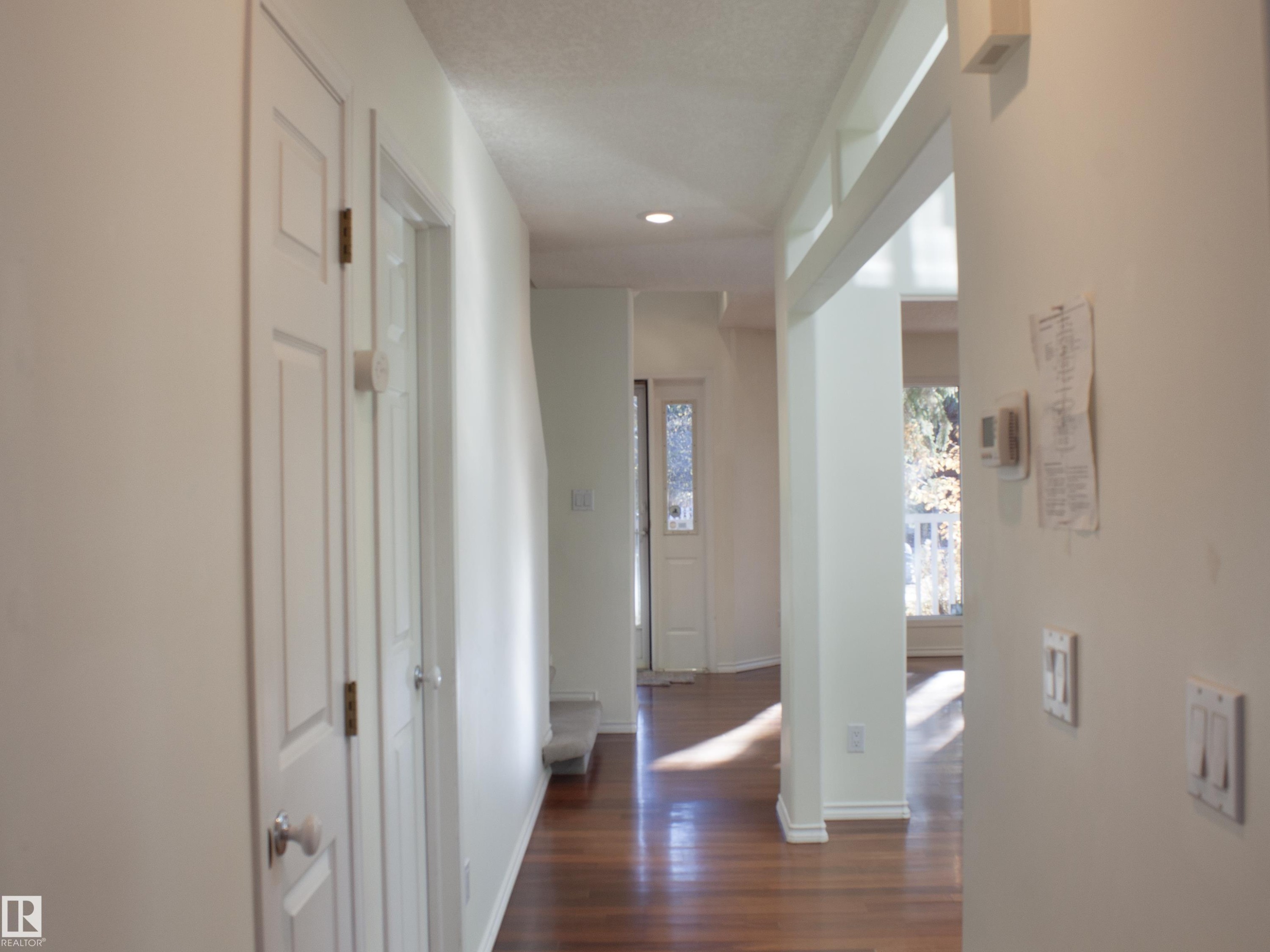 9130 77 Avenue, Edmonton, AB - Indoor Photo Showing Other Room