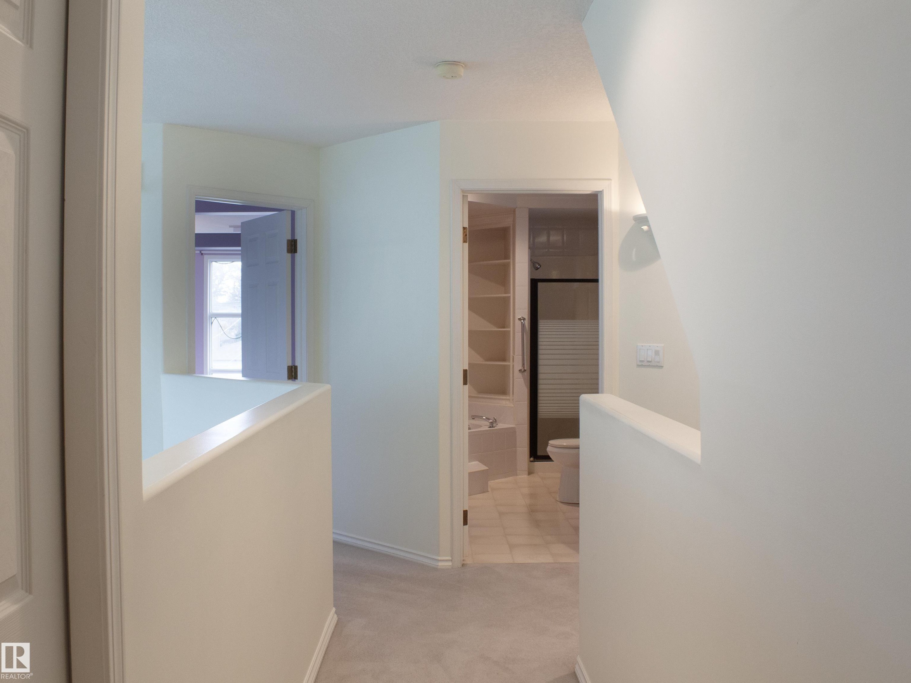 9130 77 Avenue, Edmonton, AB - Indoor