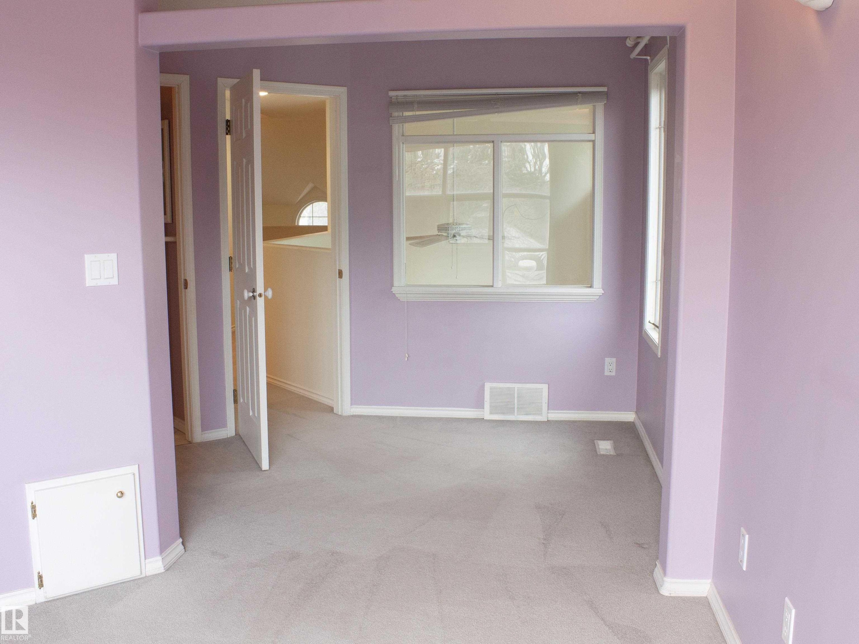 9130 77 Avenue, Edmonton, AB - Indoor Photo Showing Other Room