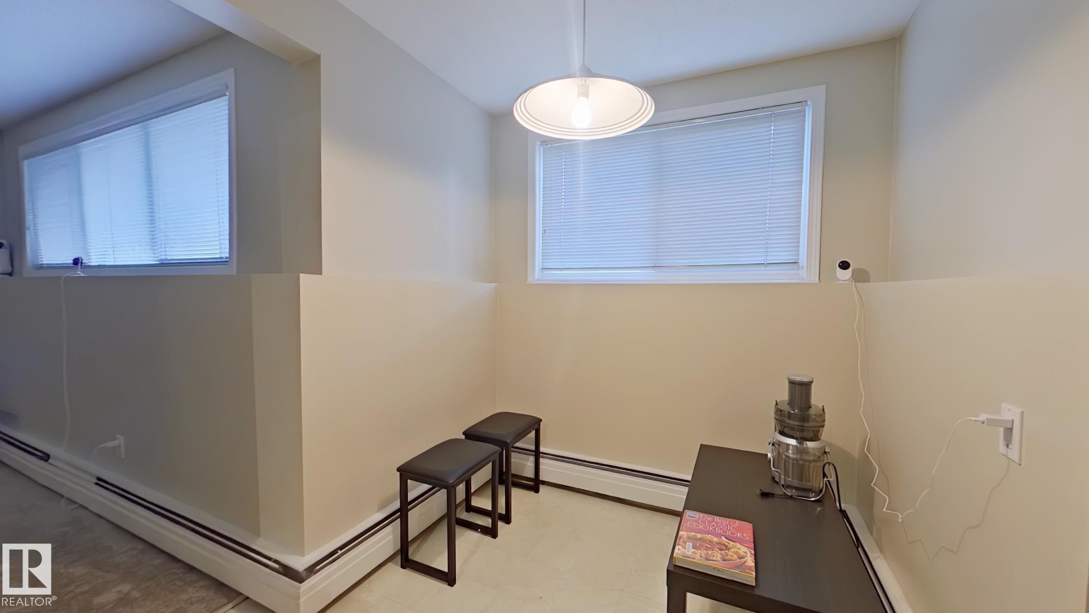 101 11455 41 Avenue Nw, Edmonton, AB - Indoor Photo Showing Other Room