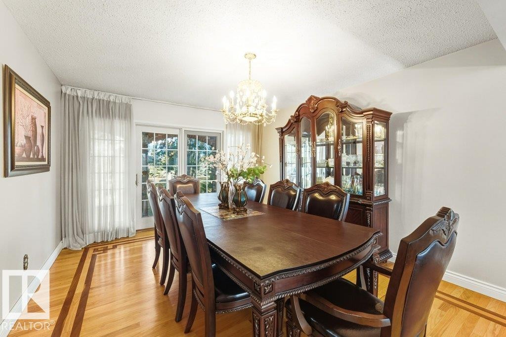 7550 Ellerslie Road, Edmonton, AB - Indoor Photo Showing Dining Room