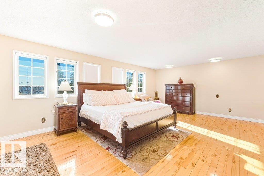 7550 Ellerslie Road, Edmonton, AB - Indoor Photo Showing Bedroom