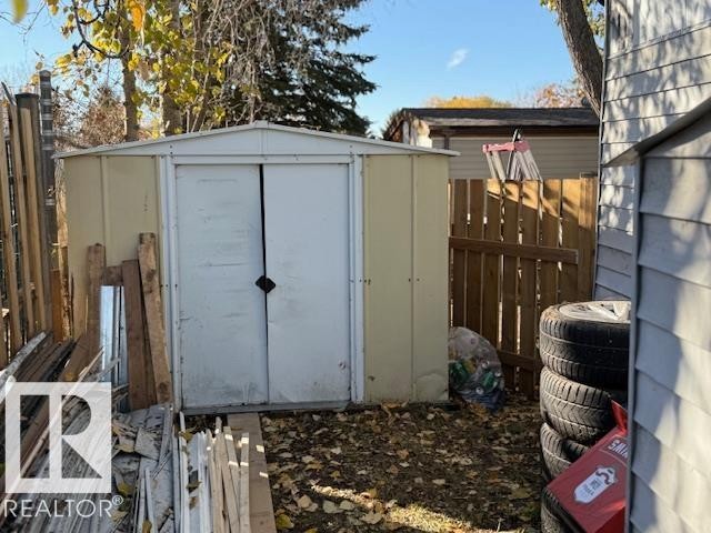 25 Ridgeway Drive, Edmonton, AB - Outdoor With Exterior