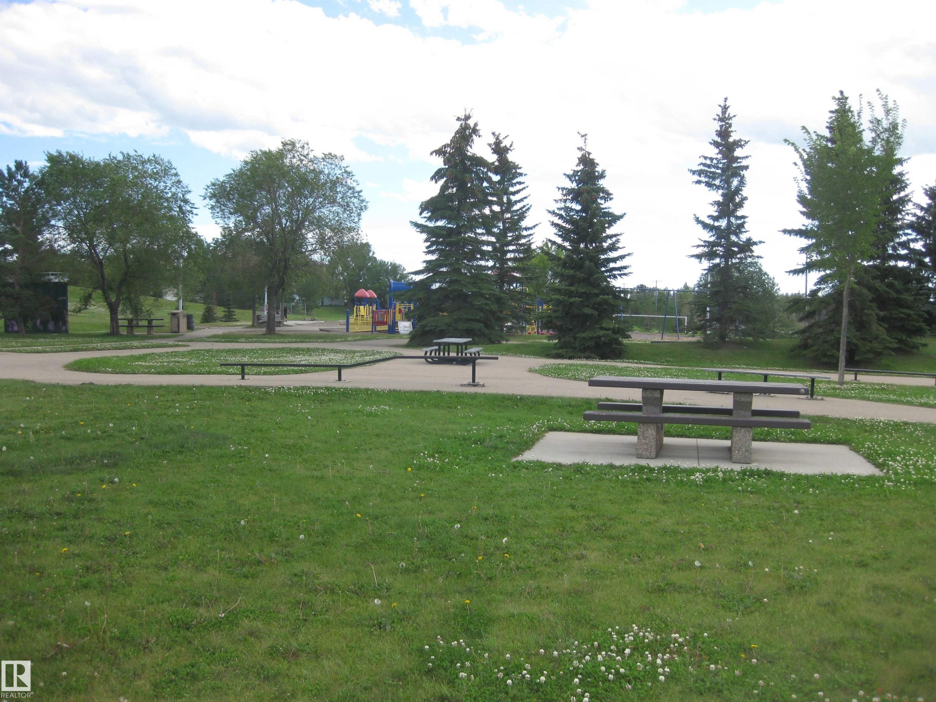 25 Ridgeway Drive, Edmonton, AB - Outdoor With View