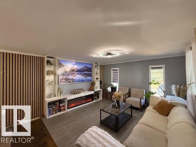 25 Ridgeway Drive, Edmonton, AB - Indoor Photo Showing Living Room