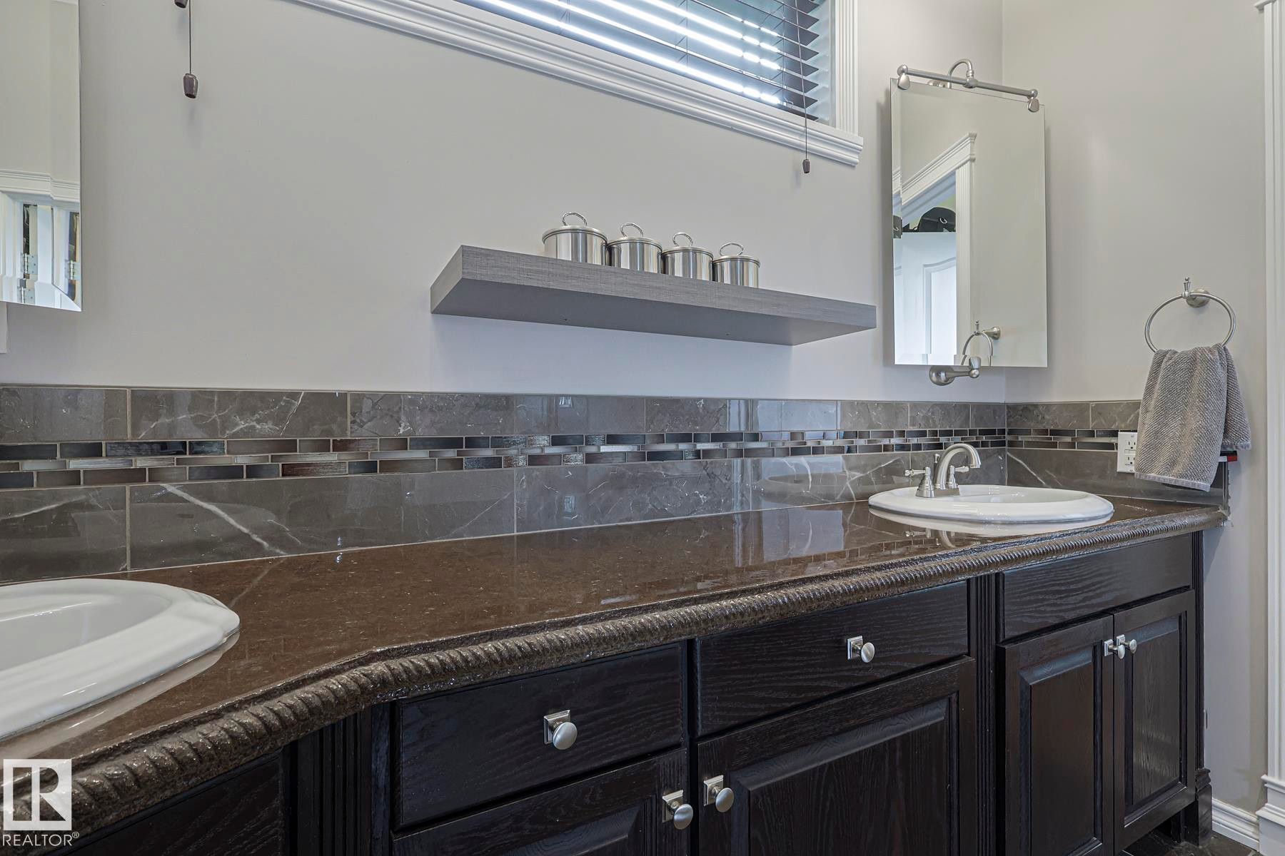 4 Third Avenue, Entwistle, AB - Indoor Photo Showing Bathroom