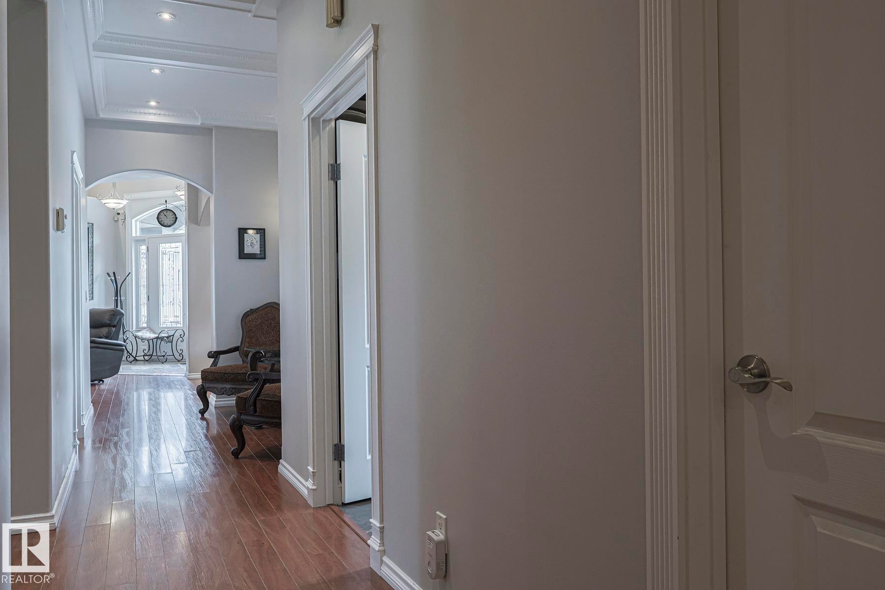 4 Third Avenue, Entwistle, AB - Indoor Photo Showing Other Room