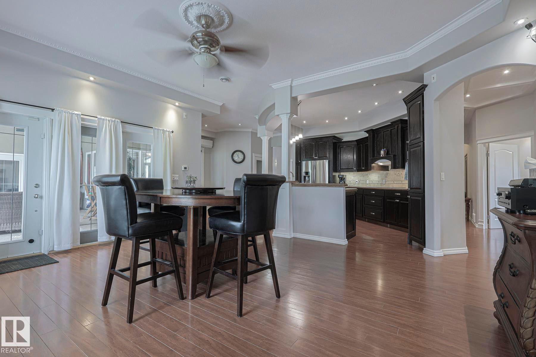 4 Third Avenue, Entwistle, AB - Indoor Photo Showing Other Room