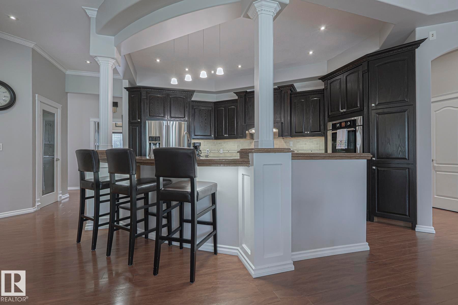 4 Third Avenue, Entwistle, AB - Indoor