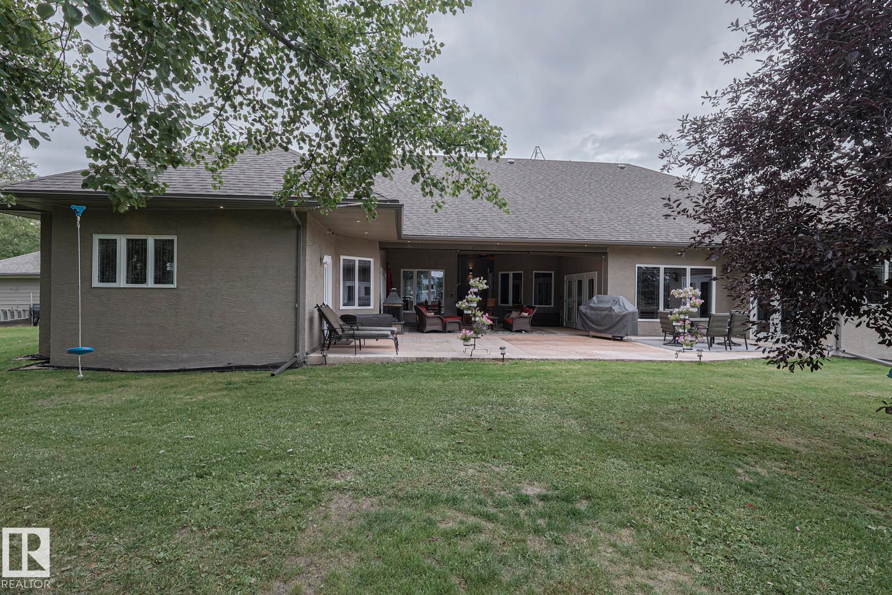 4 Third Avenue, Entwistle, AB - Outdoor With Deck Patio Veranda
