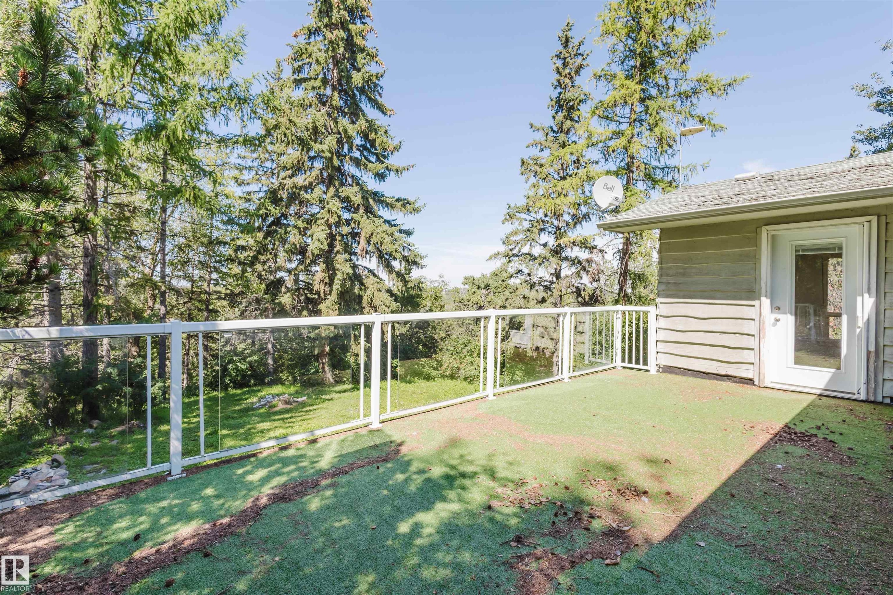 Edmonton, AB - Outdoor