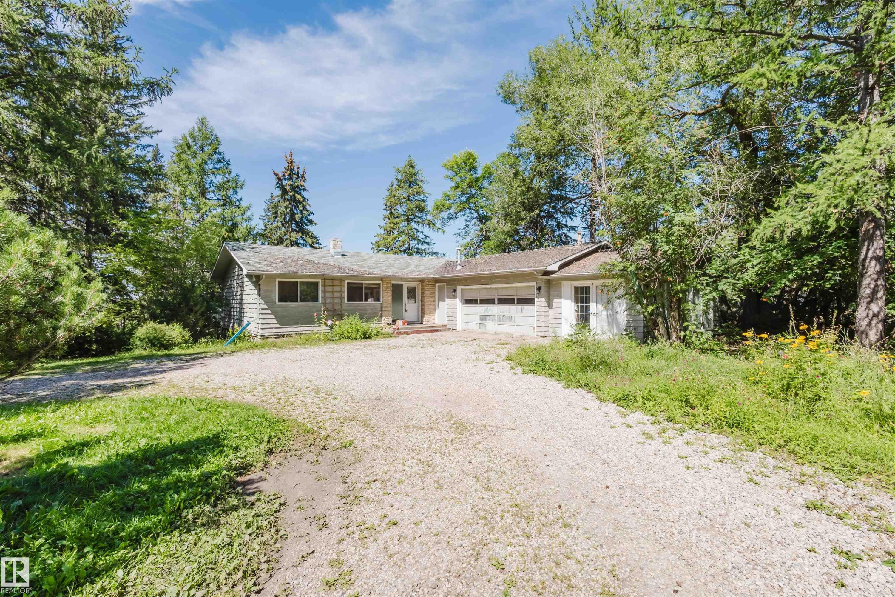 Edmonton, AB - Outdoor