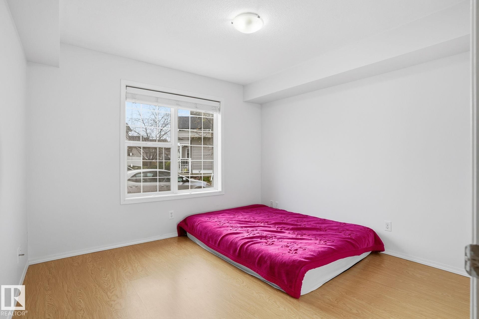 43 150 Edwards Drive, Edmonton, AB - Indoor Photo Showing Bedroom