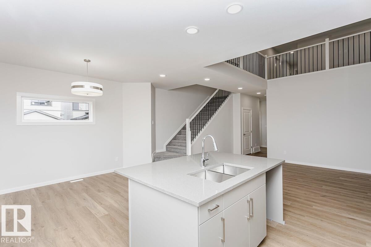 2371 Egret Way, Edmonton, AB - Indoor Photo Showing Other Room