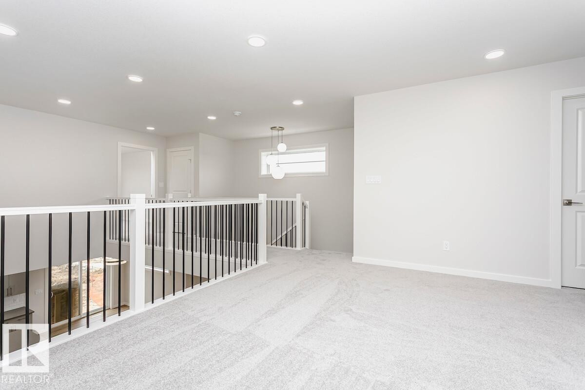 2371 Egret Way, Edmonton, AB - Indoor Photo Showing Other Room