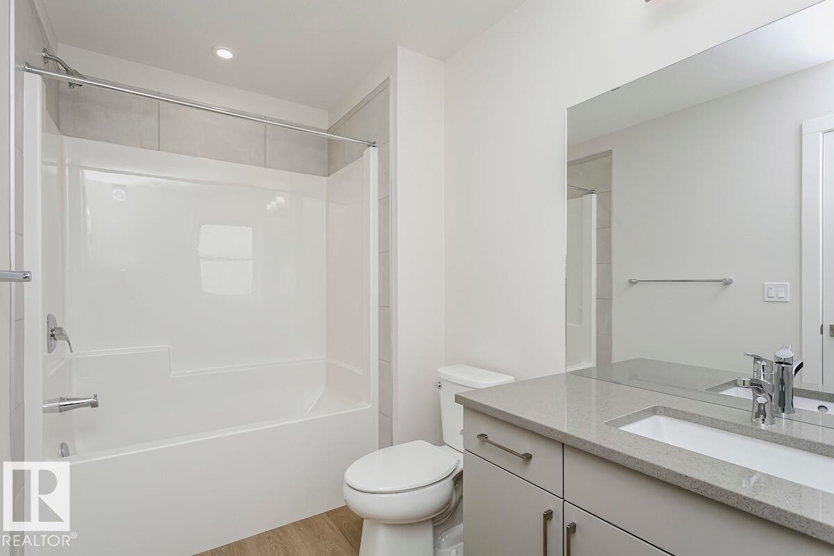 2371 Egret Way, Edmonton, AB - Indoor Photo Showing Bathroom