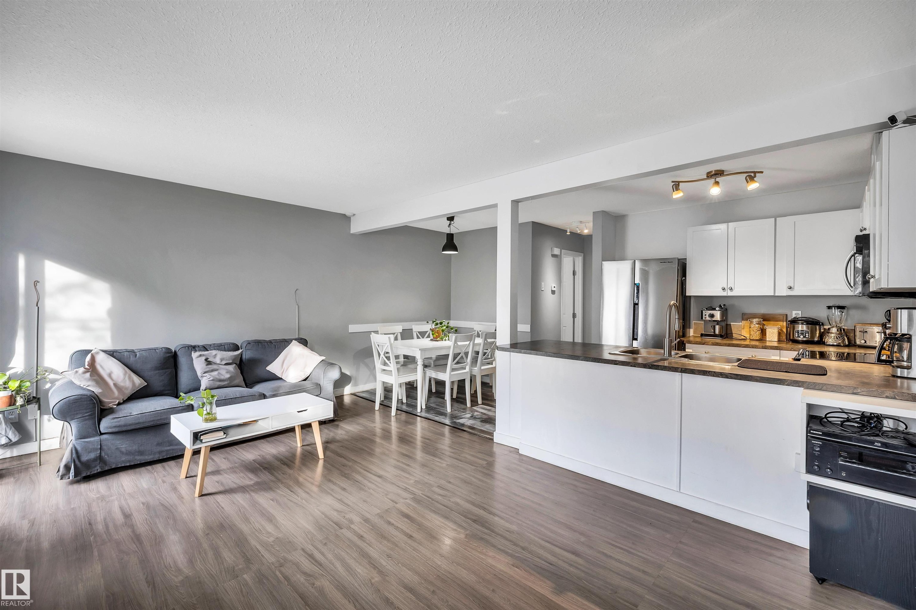 123 150 Edwards Drive, Edmonton, AB - Indoor