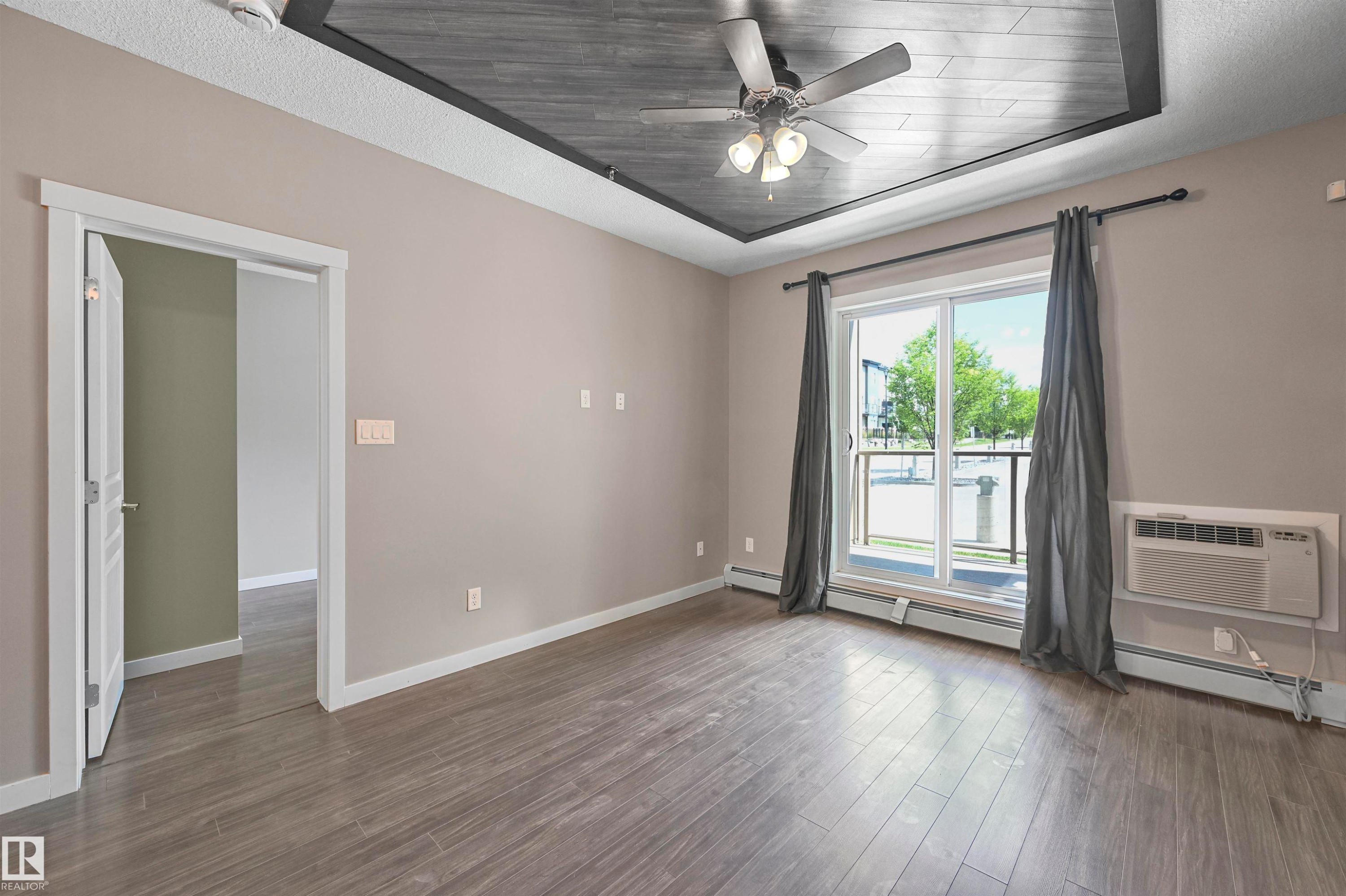 108 812 Welsh Drive, Edmonton, AB - Indoor Photo Showing Other Room