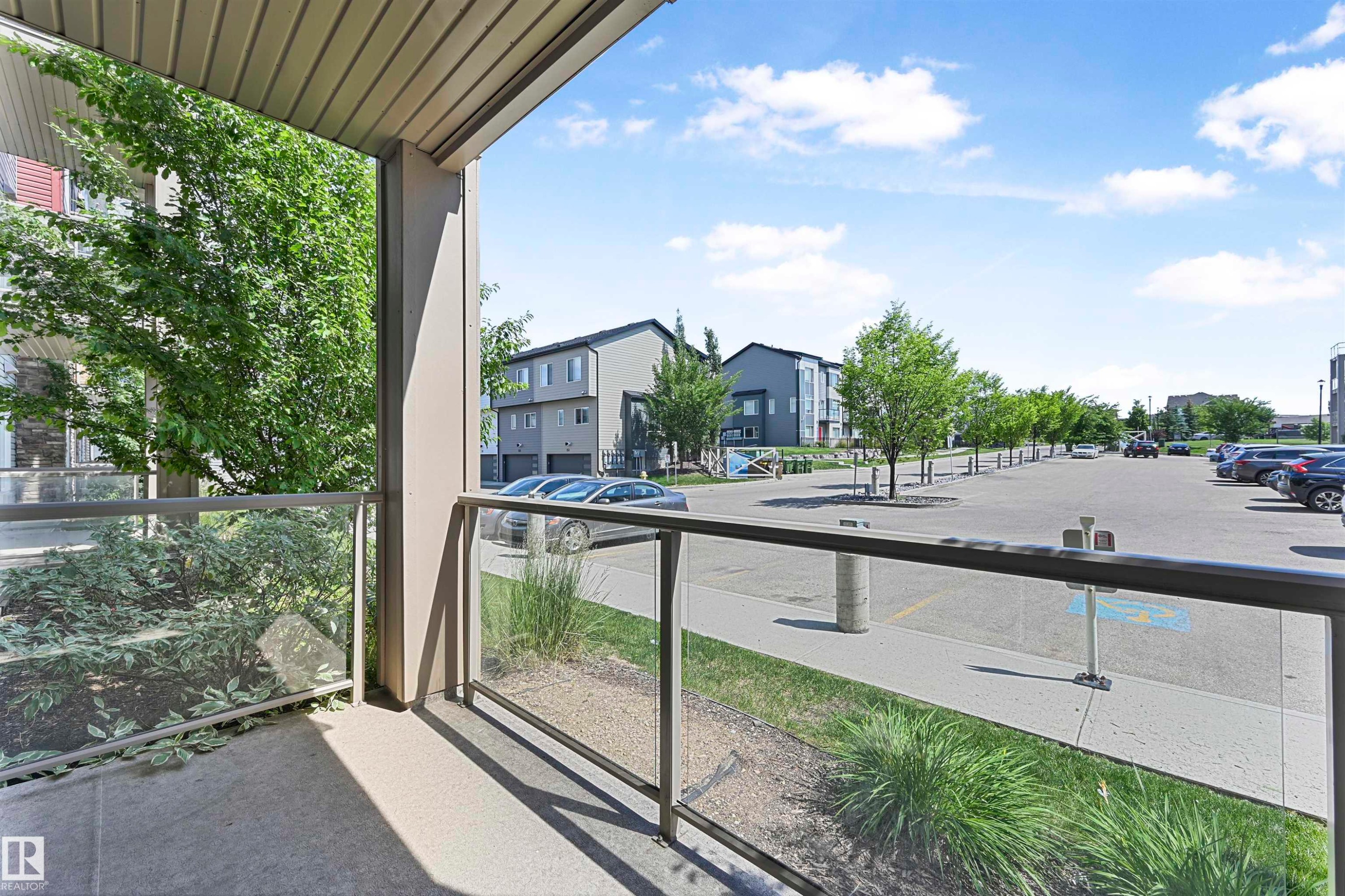 108 812 Welsh Drive, Edmonton, AB - Outdoor