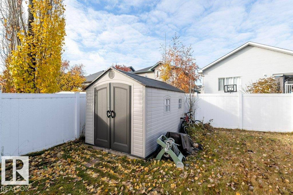 16228 48 Street, Edmonton, AB - Outdoor