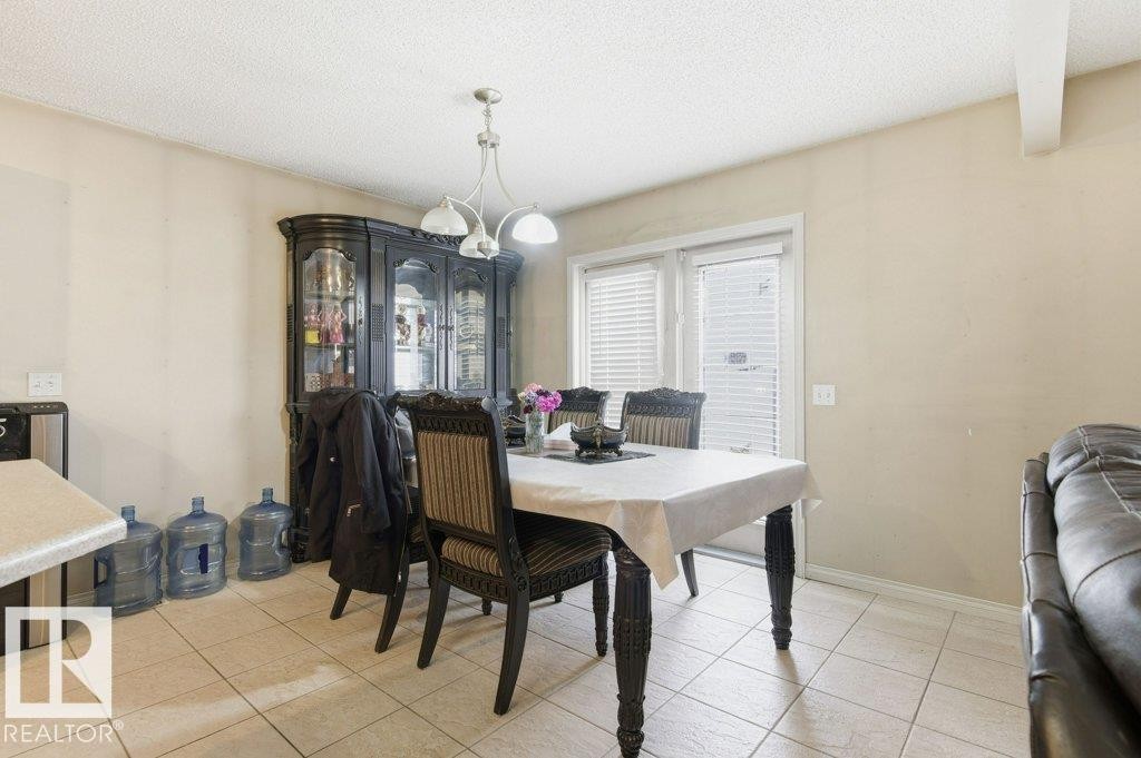 16228 48 Street, Edmonton, AB - Indoor Photo Showing Dining Room