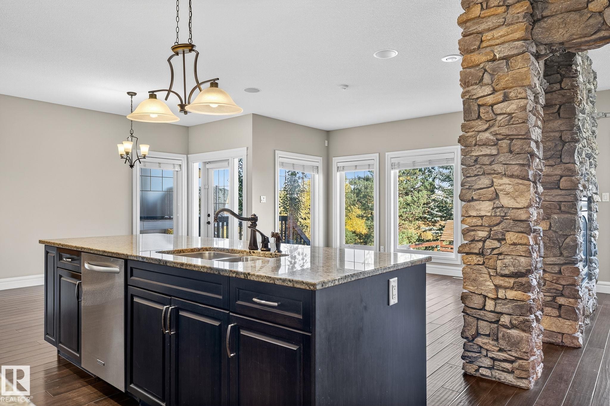 3841 Gallinger Loop, Edmonton, AB - Indoor Photo Showing Kitchen With Double Sink