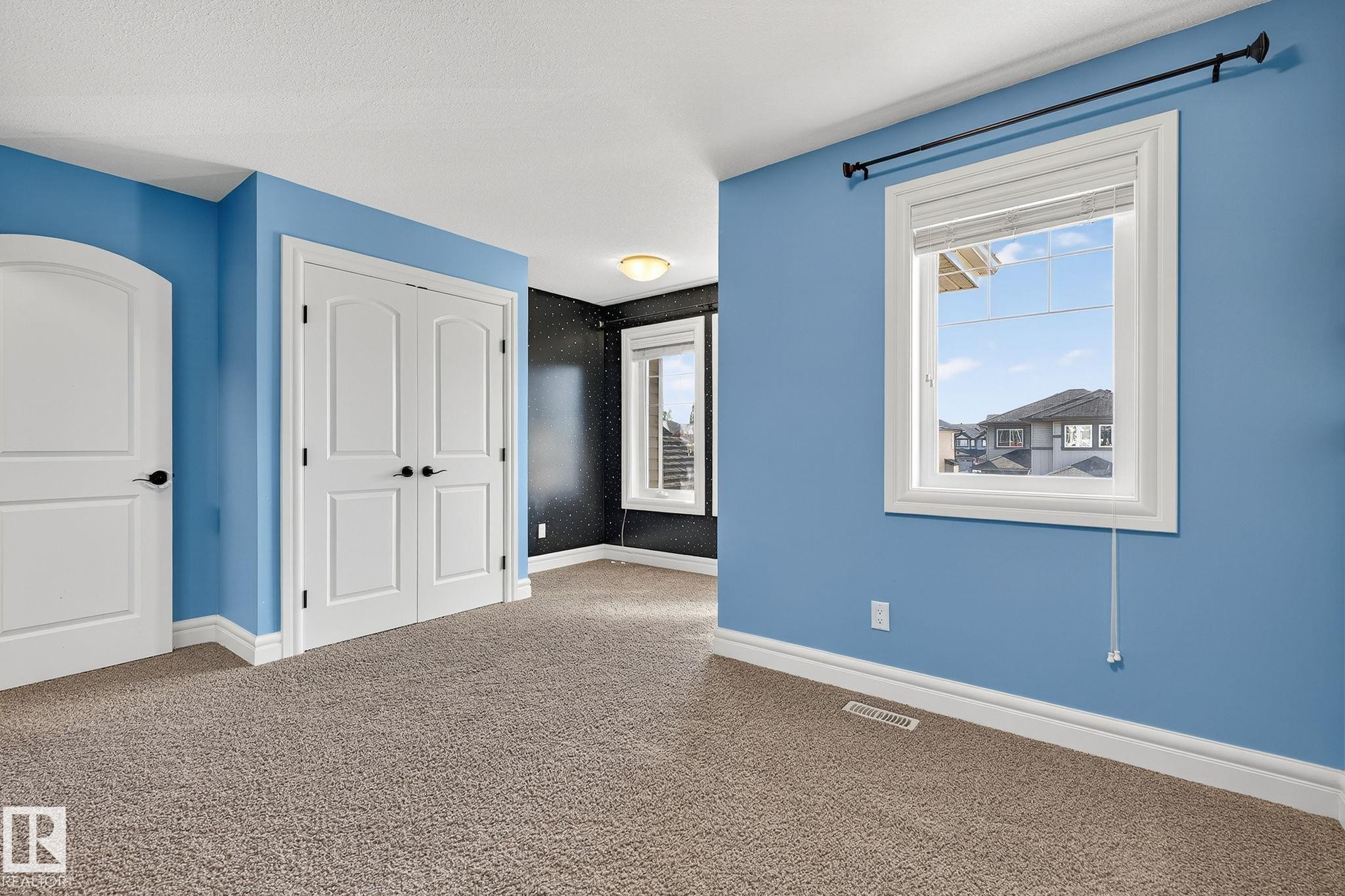 3841 Gallinger Loop, Edmonton, AB - Indoor Photo Showing Other Room