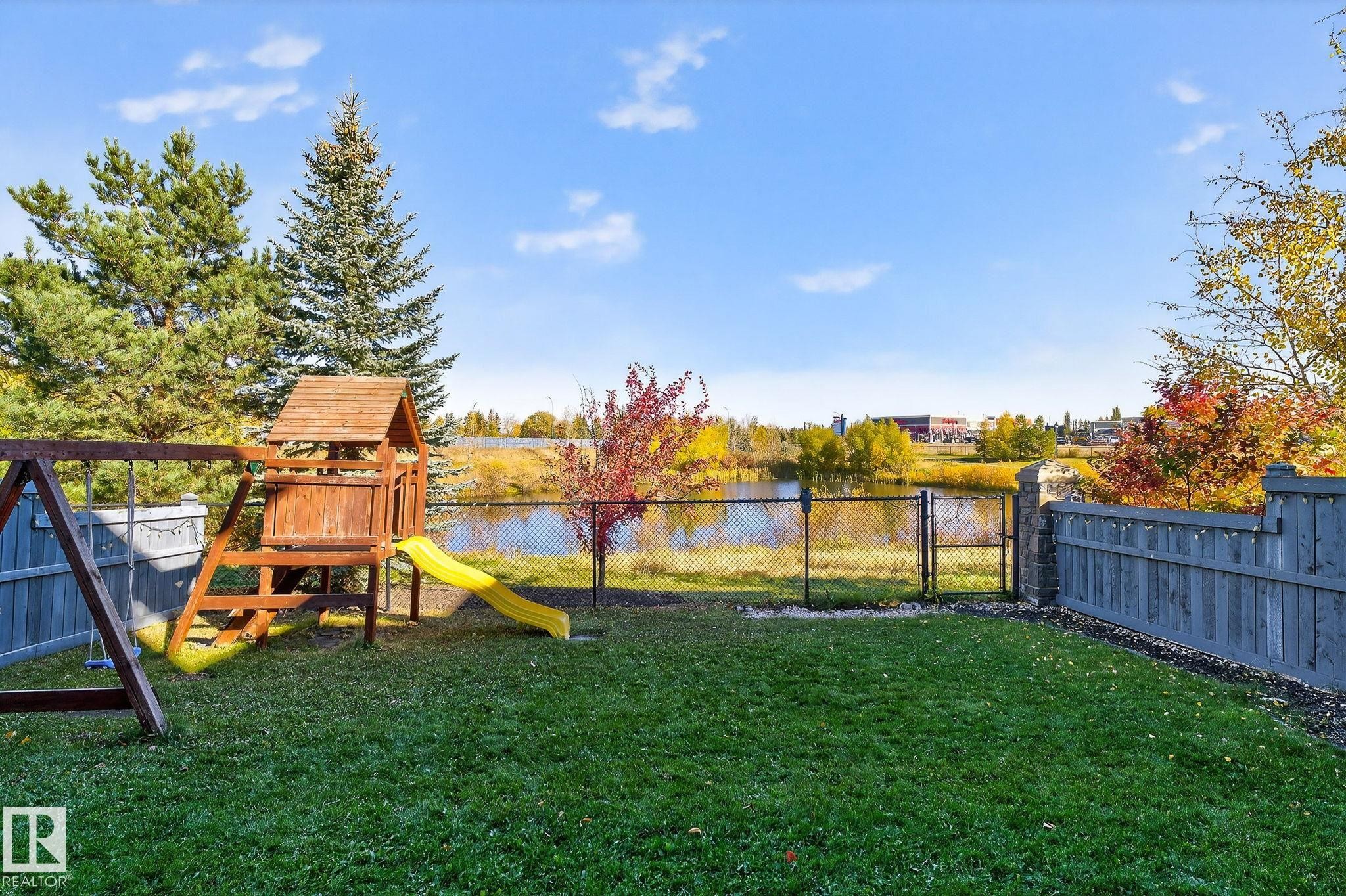 3841 Gallinger Loop, Edmonton, AB - Outdoor