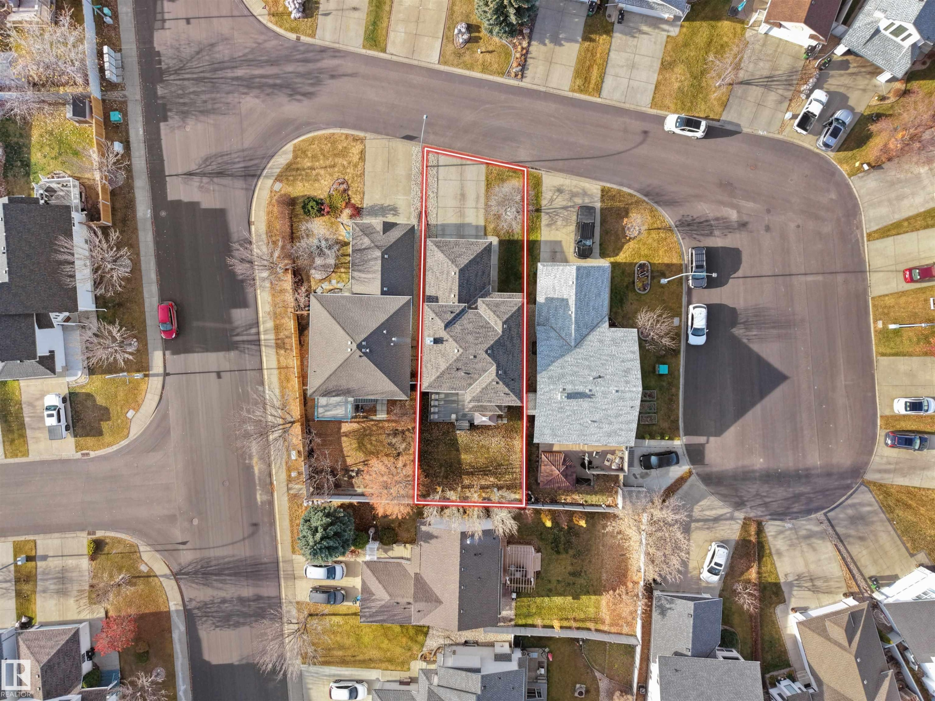 Aerial view of residential area featuring property parcel outlined - 94 Dechene Road, Edmonton, AB - Outdoor