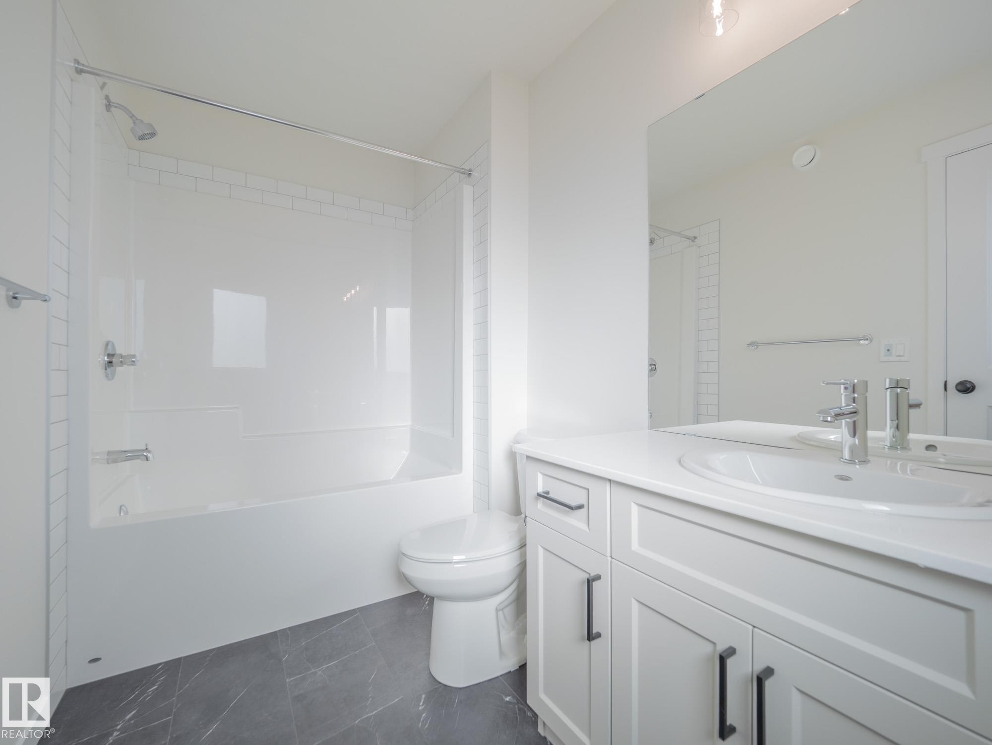 37 Rosa Crescent, St. Albert, AB - Indoor Photo Showing Bathroom