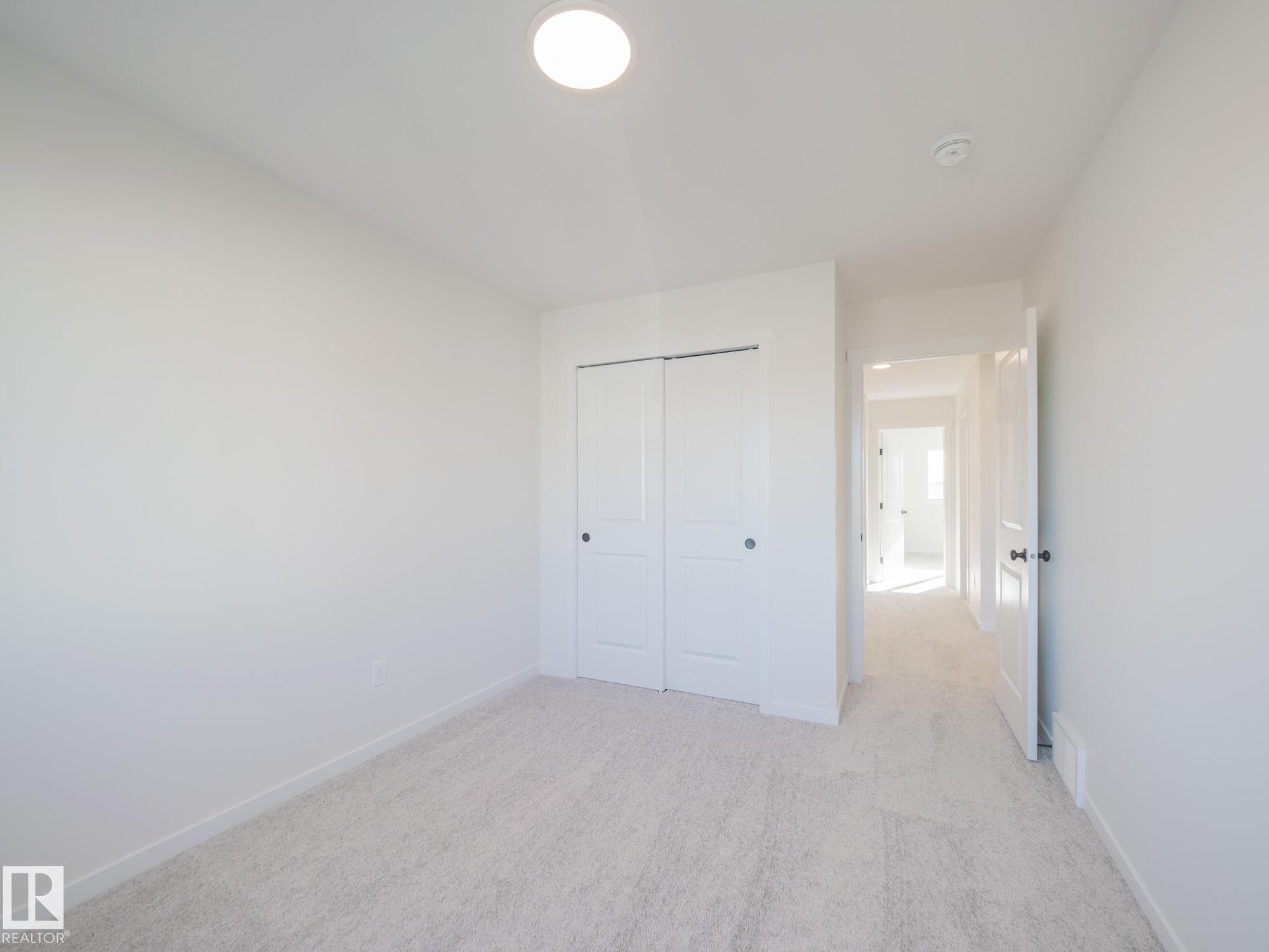 37 Rosa Crescent, St. Albert, AB - Indoor Photo Showing Other Room