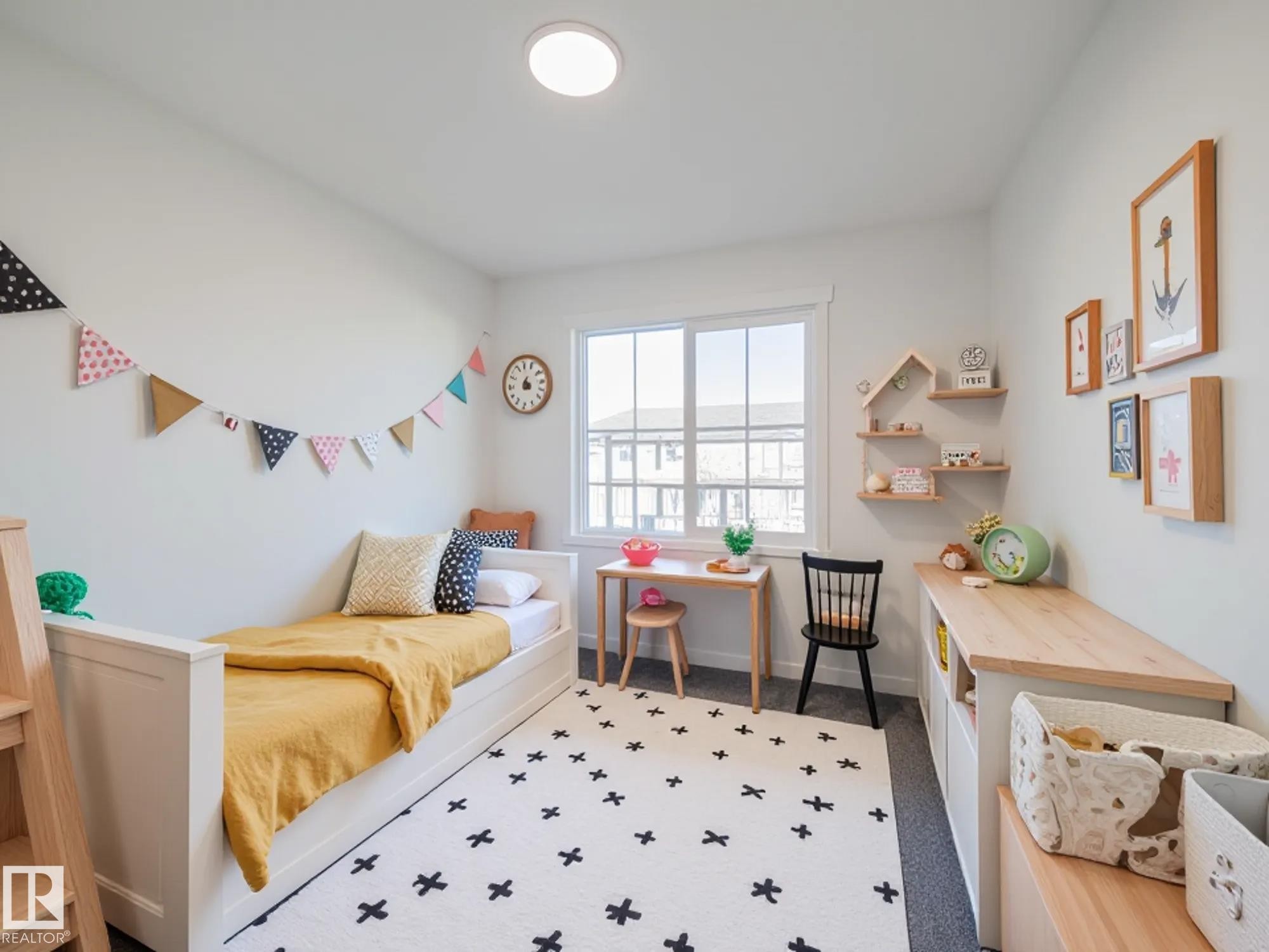 37 Rosa Crescent, St. Albert, AB - Indoor Photo Showing Bedroom