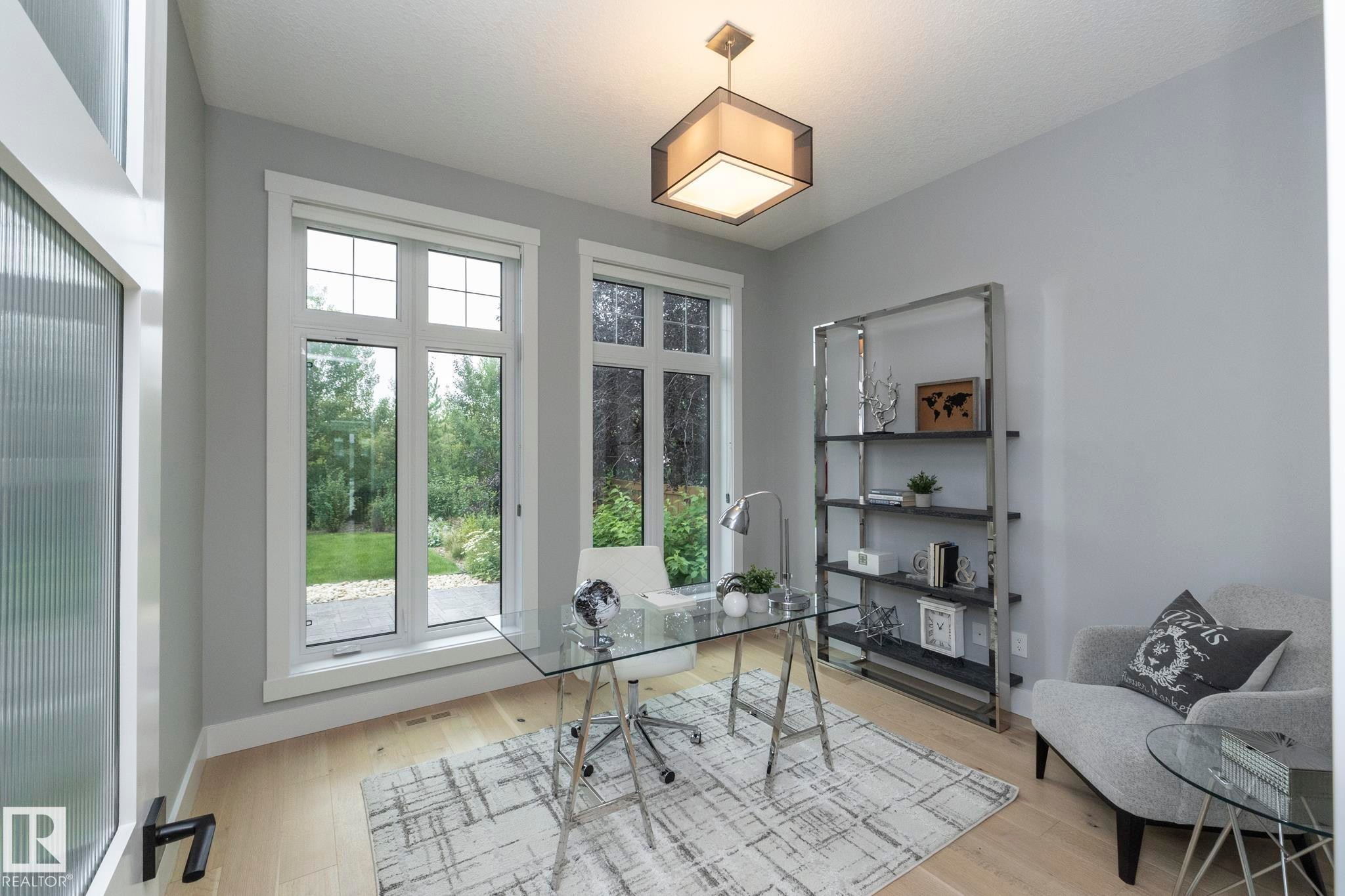 7549 May Common, Edmonton, AB - Indoor