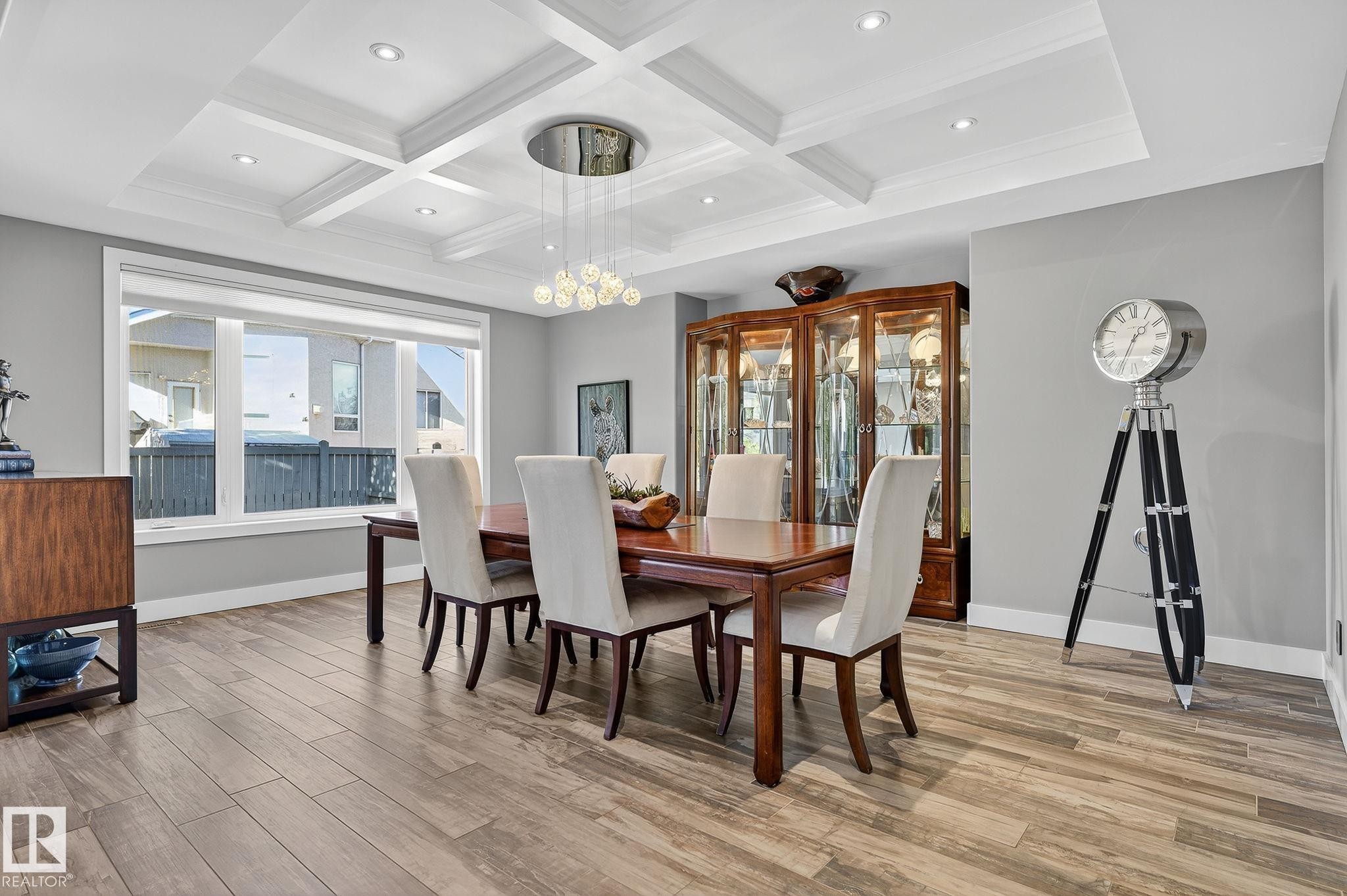 4810 Donsdale Drive, Edmonton, AB - Indoor Photo Showing Dining Room