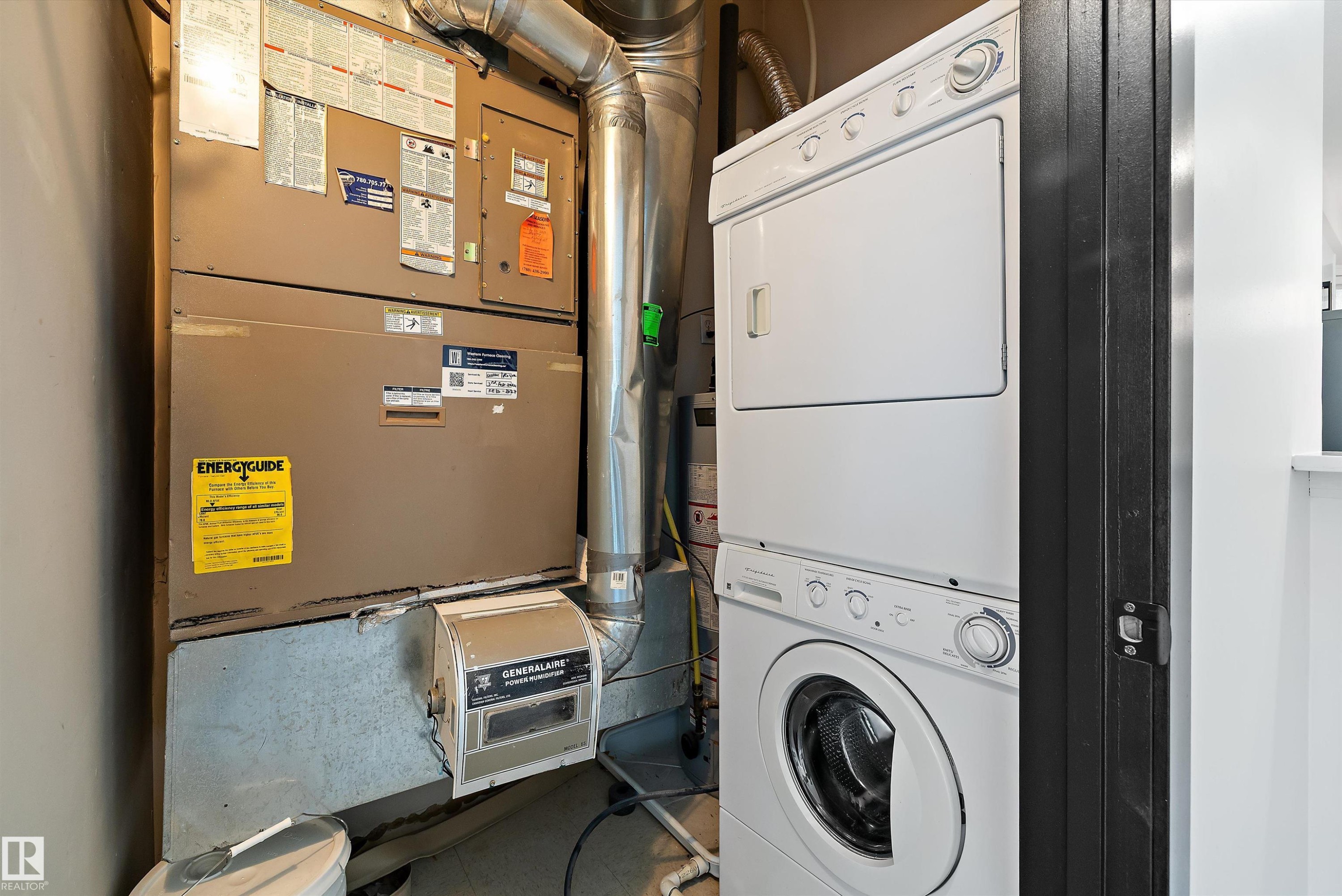 200 10531 117 Street, Edmonton, AB - Indoor Photo Showing Laundry Room