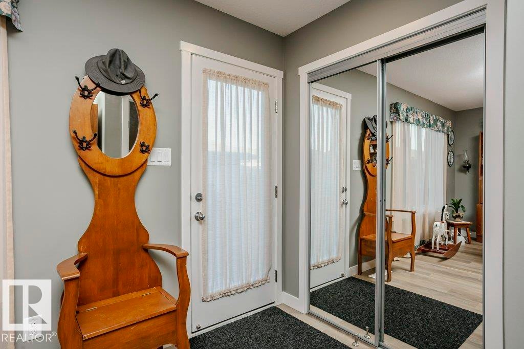 1537 Sandstone Boulevard, Sherwood Park, AB - Indoor Photo Showing Other Room