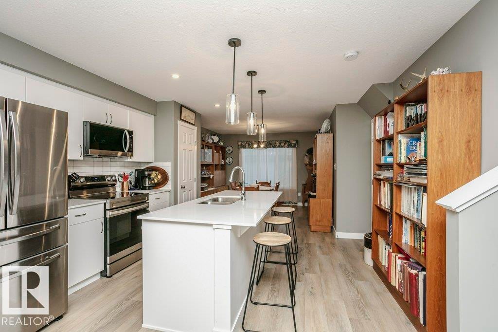 1537 Sandstone Boulevard, Sherwood Park, AB - Indoor Photo Showing Kitchen With Double Sink