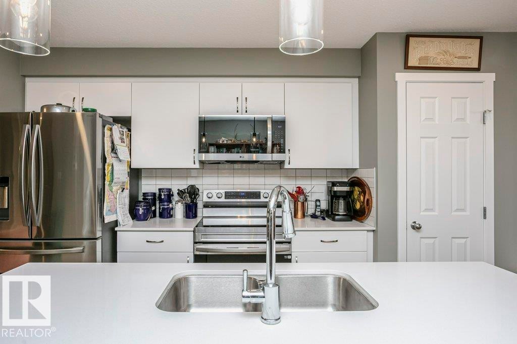 1537 Sandstone Boulevard, Sherwood Park, AB - Indoor Photo Showing Kitchen With Double Sink