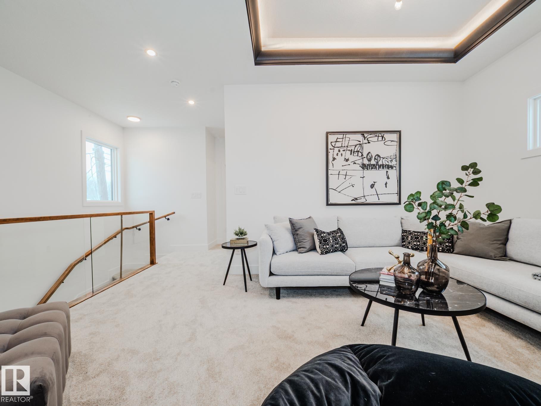 Edmonton, AB - Indoor Photo Showing Living Room