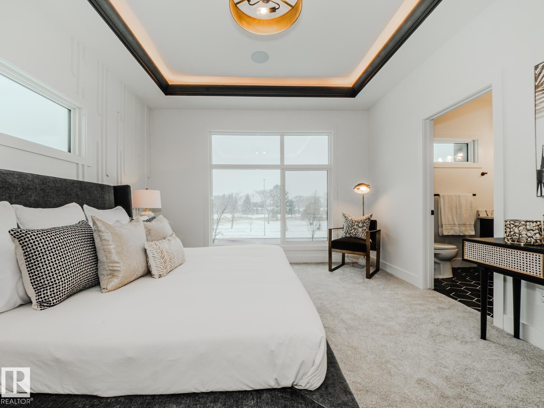 Edmonton, AB - Indoor Photo Showing Bedroom