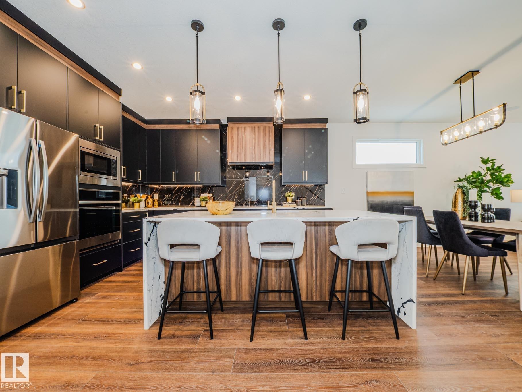 7607 98 Avenue, Edmonton, AB