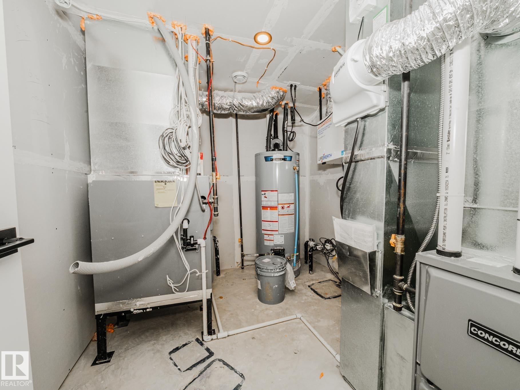 Edmonton, AB - Indoor Photo Showing Basement