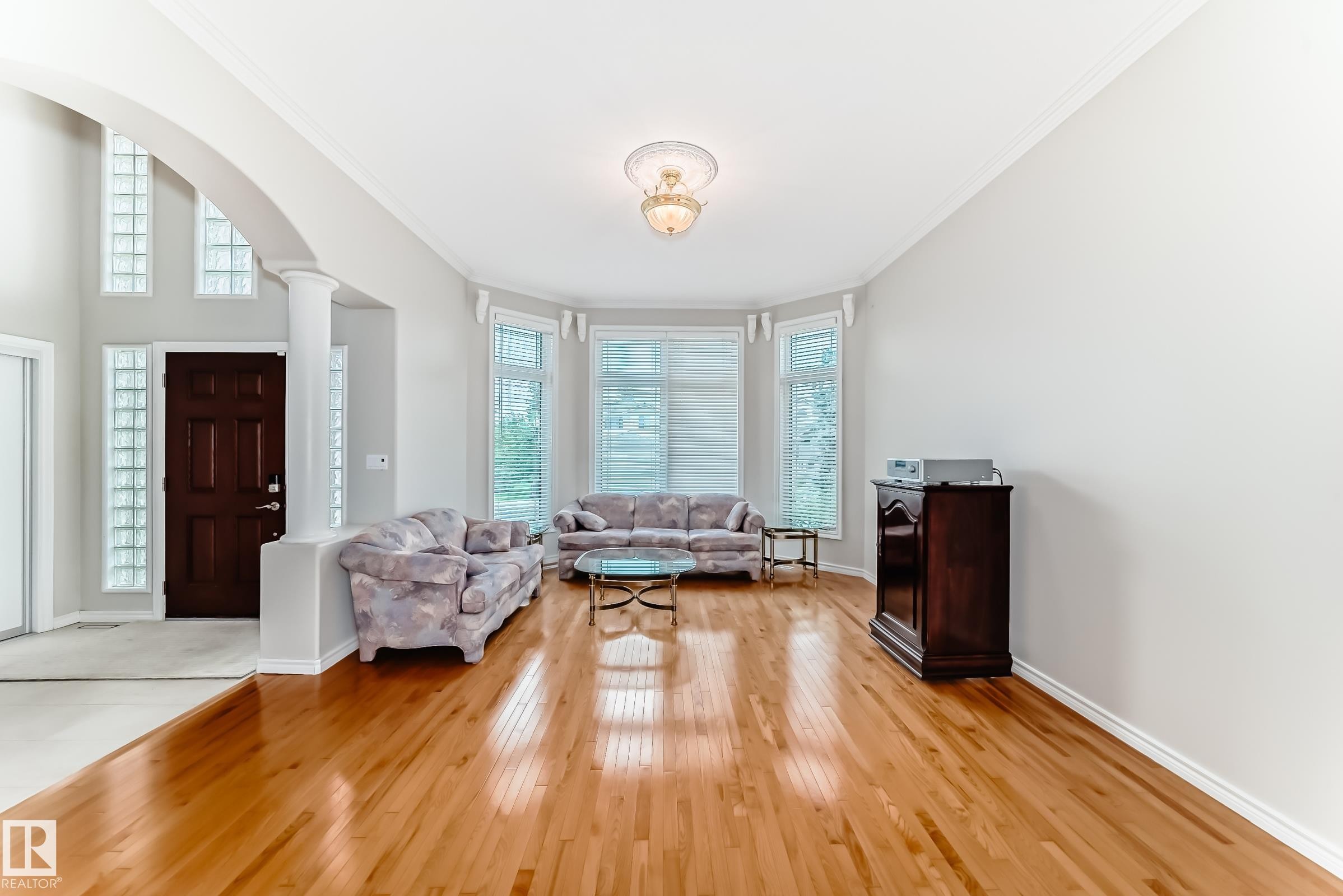 946 Wallbridge Place, Edmonton, AB - Indoor