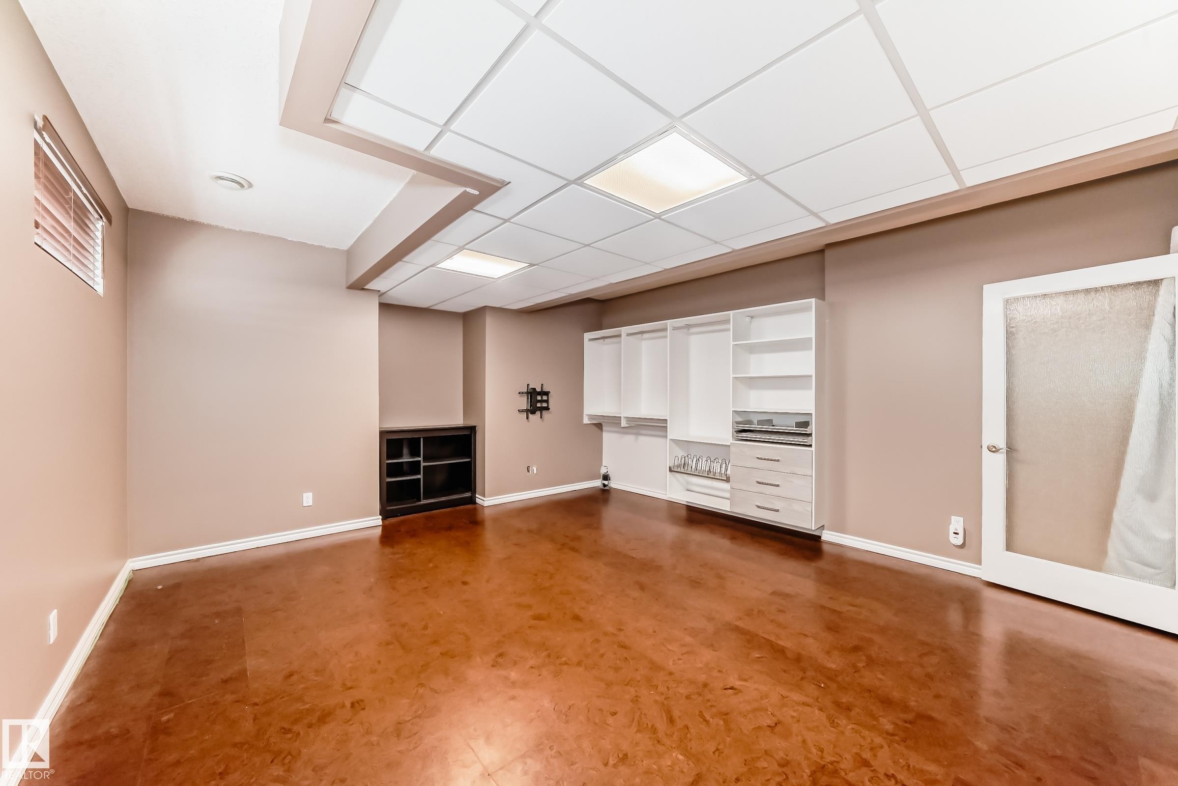 946 Wallbridge Place, Edmonton, AB - Indoor