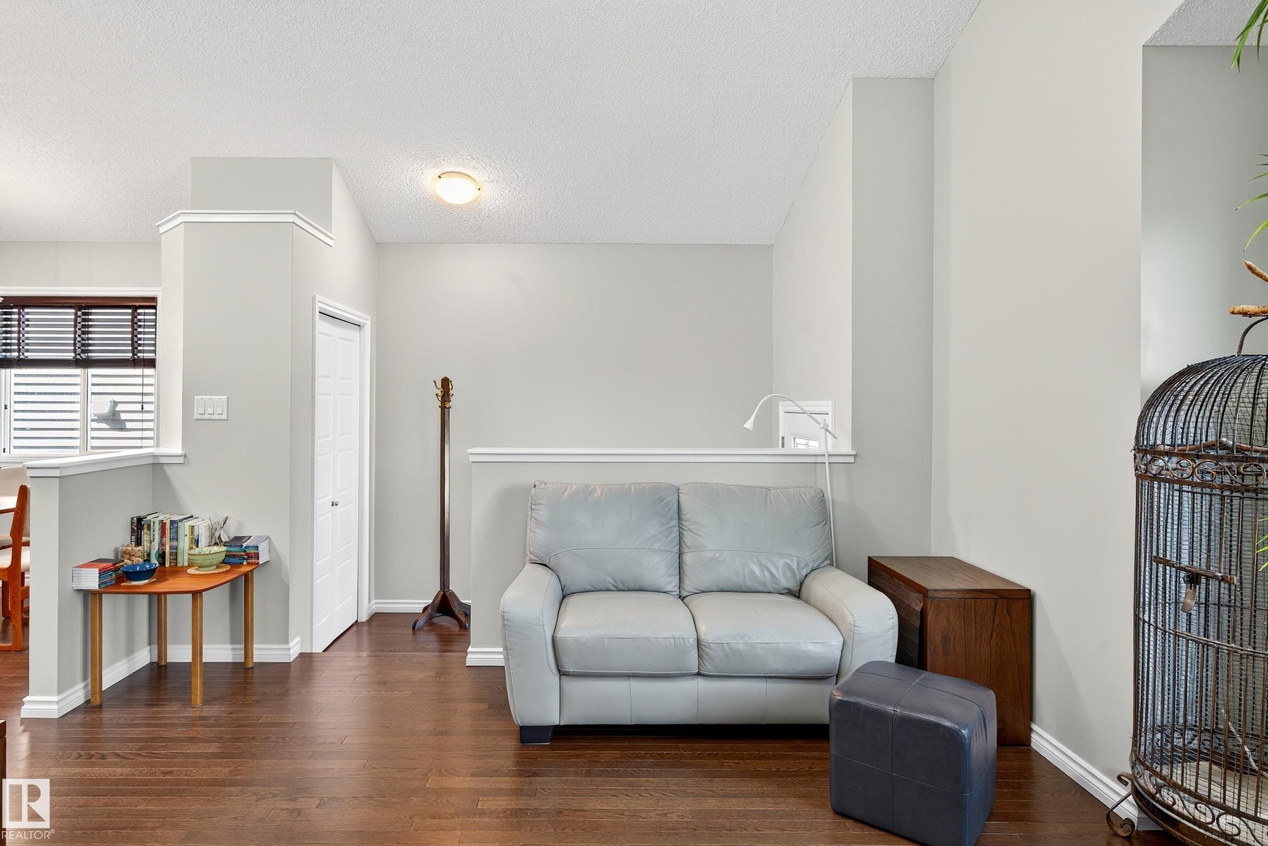 3327 Weidle Way, Edmonton, AB - Indoor