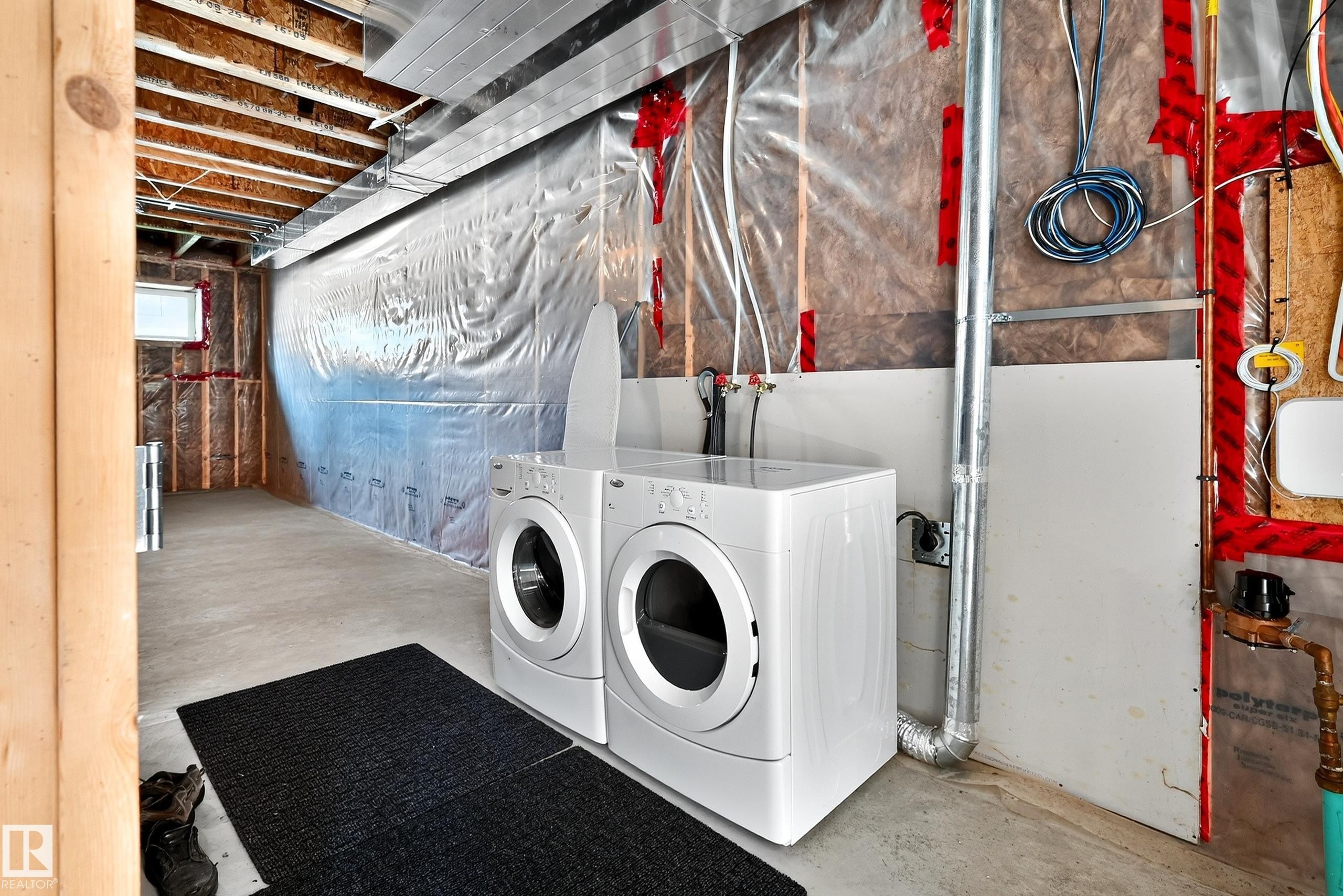 3327 Weidle Way, Edmonton, AB - Indoor Photo Showing Laundry Room